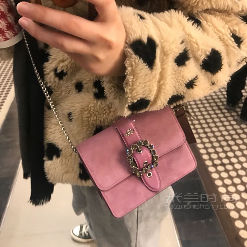 coach家少有的小清新包很miumiu啊 看很多小紅薯說(shuō)酒紅的好看_1