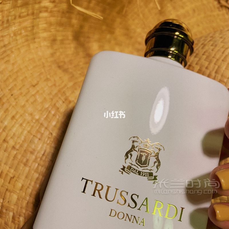杜魯薩迪 楚薩迪Trussardi品牌簡(jiǎn)介T(mén)russardi中文譯名為杜魯薩迪_1