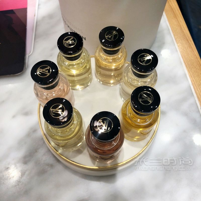 LV新款郵差包 達(dá)芙妮多少錢？_8