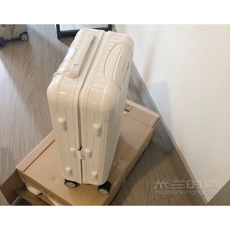 RIMOWA日默瓦Essential系列小白登機箱開箱記錄_4