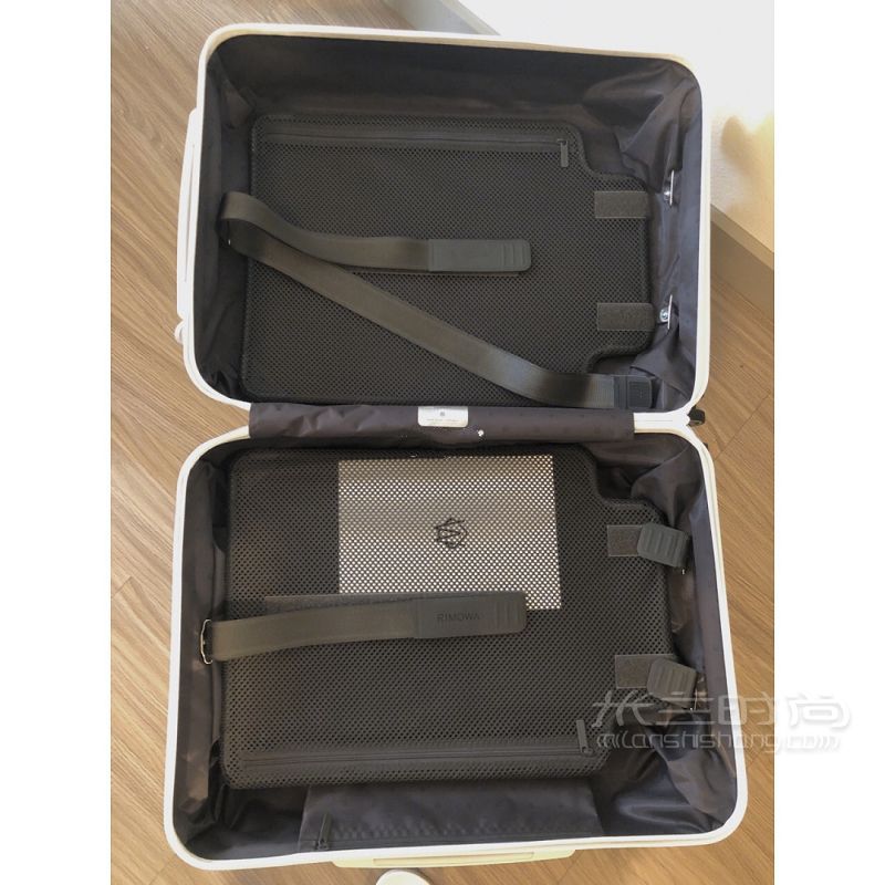 RIMOWA日默瓦Essential系列小白登機箱開箱記錄_7