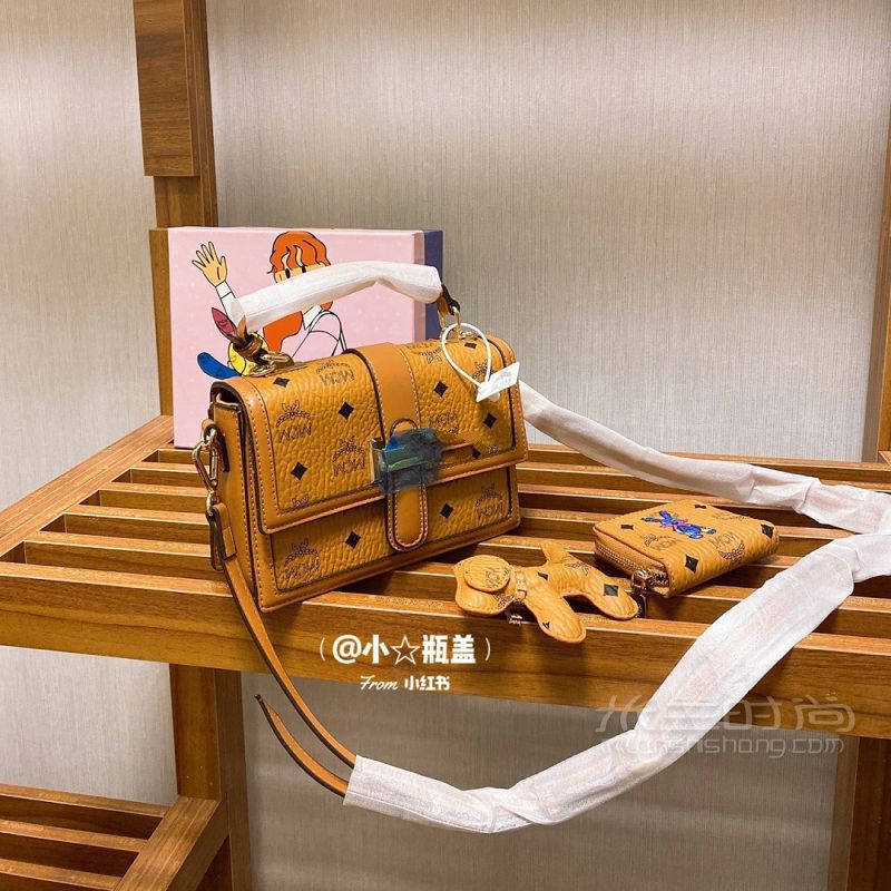 MCM包選哪個(gè)顏色呢？性價(jià)比超高_(dá)4