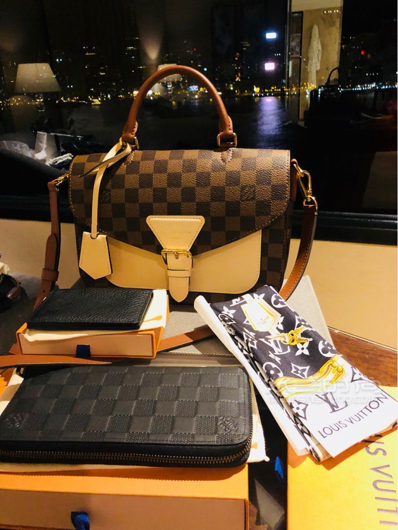 LV Beaumarchais  crossbody復(fù)古郵差包_6