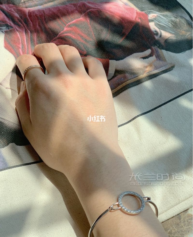 對鏡自拍和閨蜜出門前咔嚓臭美了兩張穿搭_5