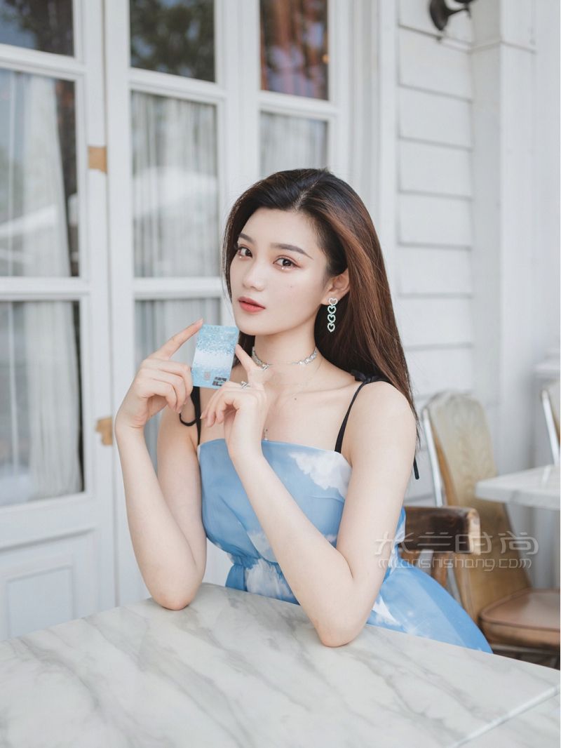 Get金晨同款水晶蜜卡！手鐲施華洛世奇怎么樣_1