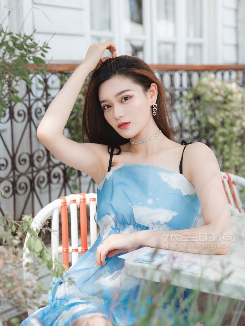 Get金晨同款水晶蜜卡！手鐲施華洛世奇怎么樣_2