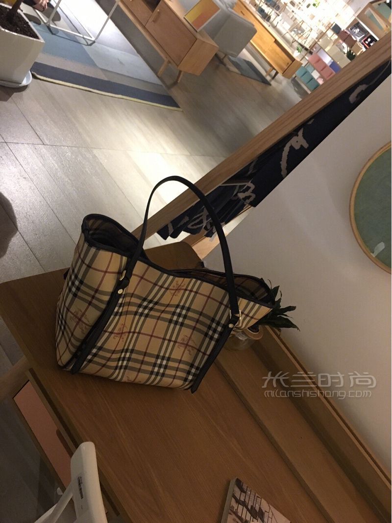 巴寶莉包包 博柏利 BURBERRY 女包格紋織物手提單肩包_4