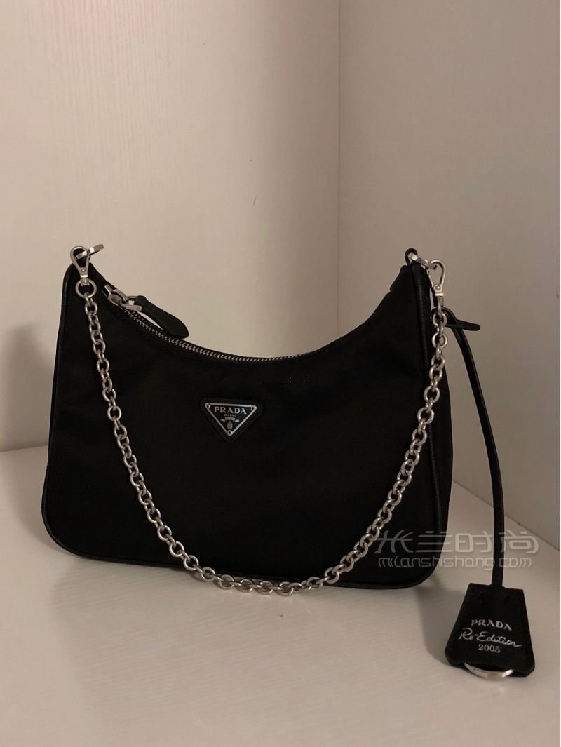Prada hobo三合一鏈條包太香了！_2