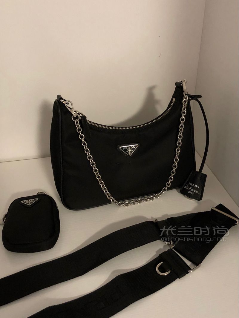 Prada hobo三合一鏈條包太香了！_3