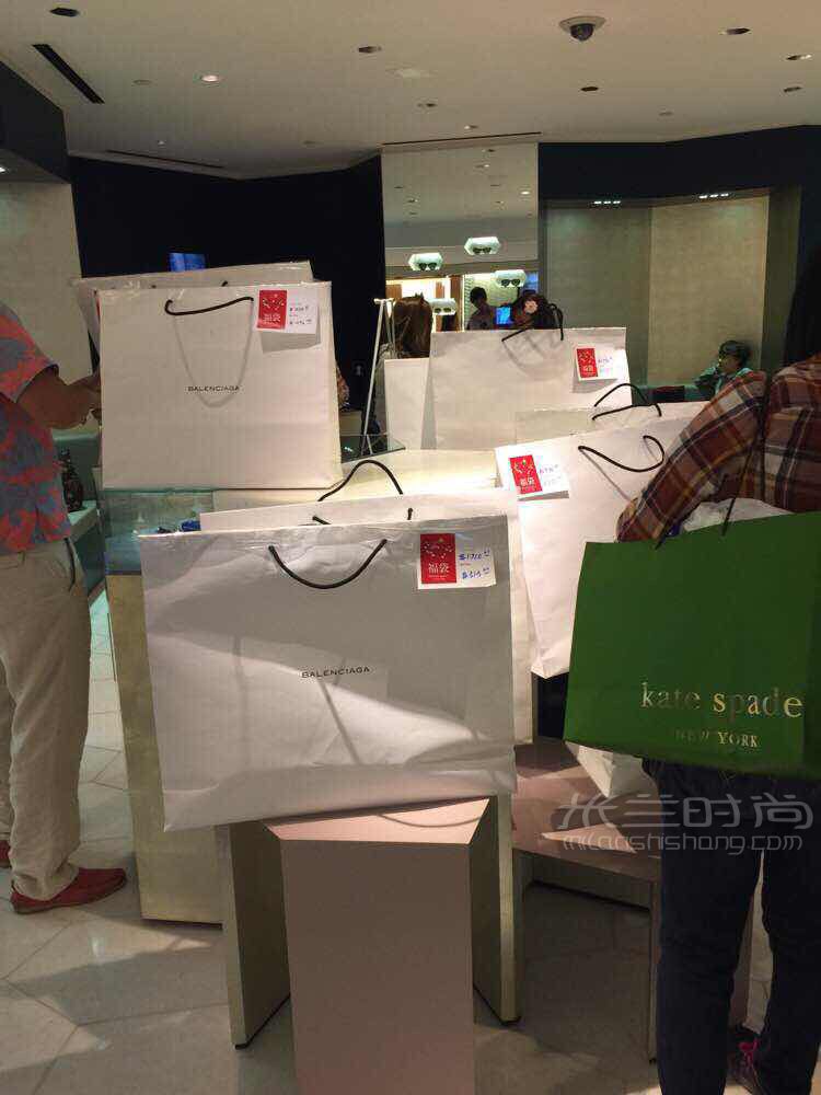  【夏威夷巴黎世家】新年去哪玩？巴黎世家_3