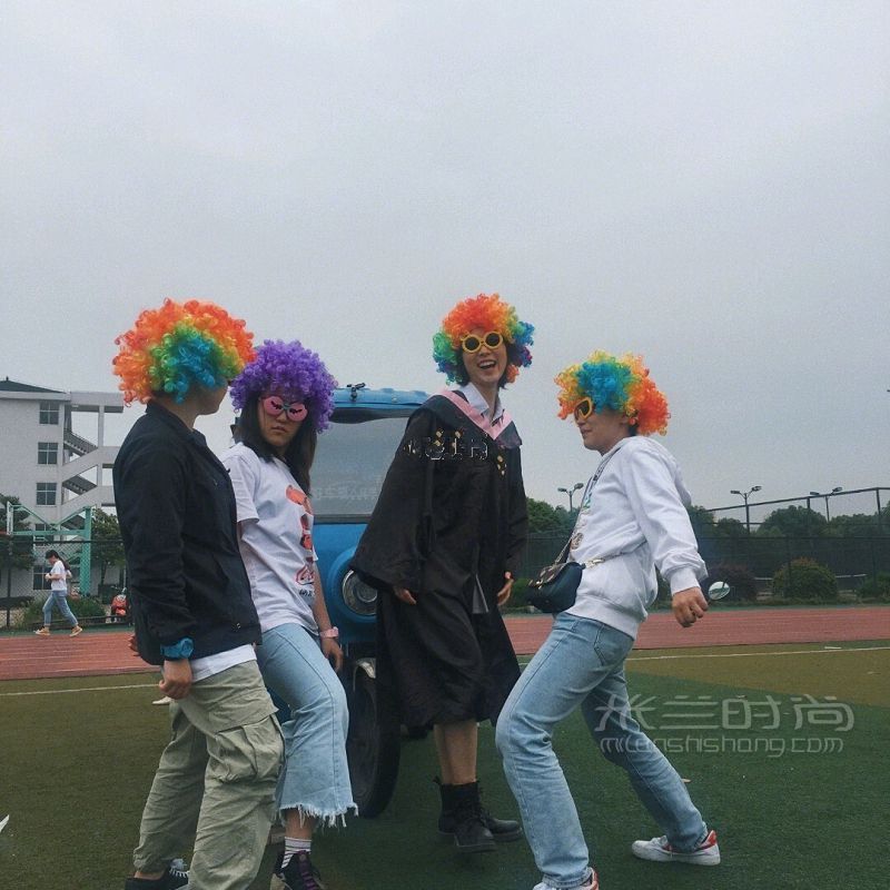 畢業(yè)照怎么拍-怎么拍畢業(yè)照？_9