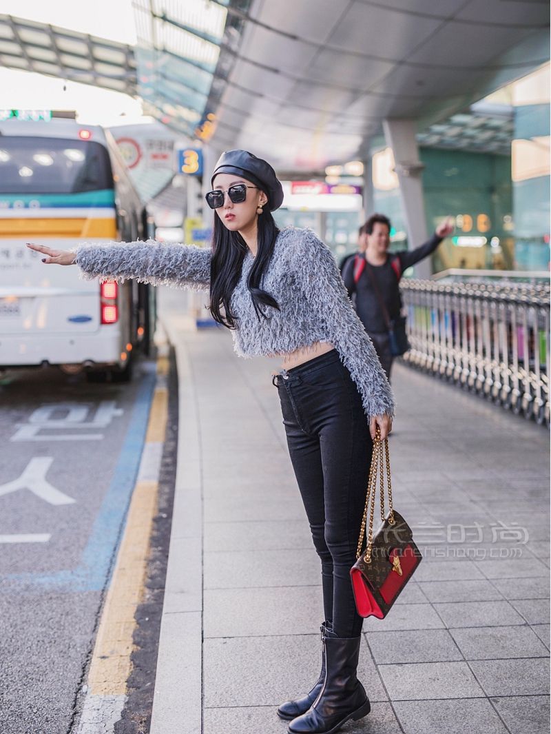 機(jī)場(chǎng)穿搭 韓國首爾女團(tuán)風(fēng)_7