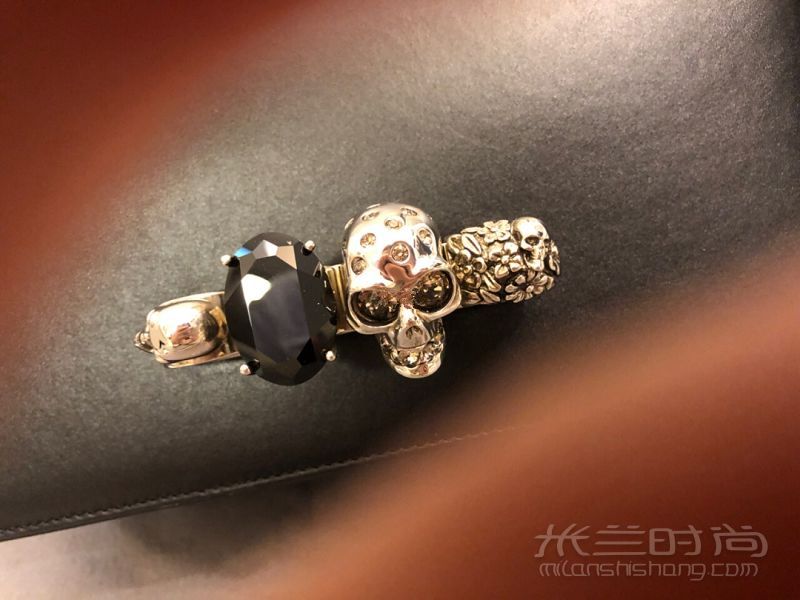 亞歷山大·麥昆包包推薦 華潤萬象城自由行熱門攻略_5
