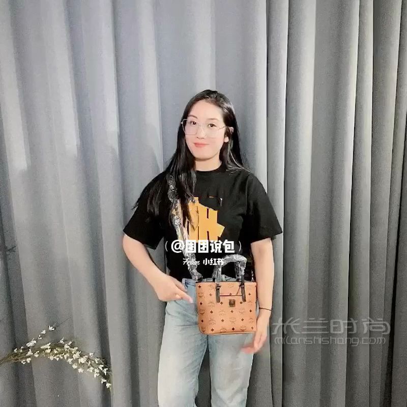 人生第一個(gè)MCM包包該敗哪個(gè)？？_1