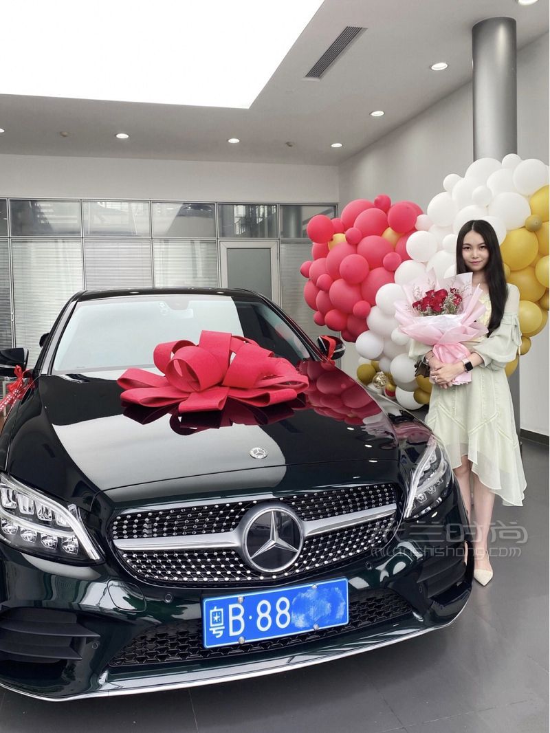 奔馳C260L祖母綠是全網(wǎng)最低裸車價嗎_1