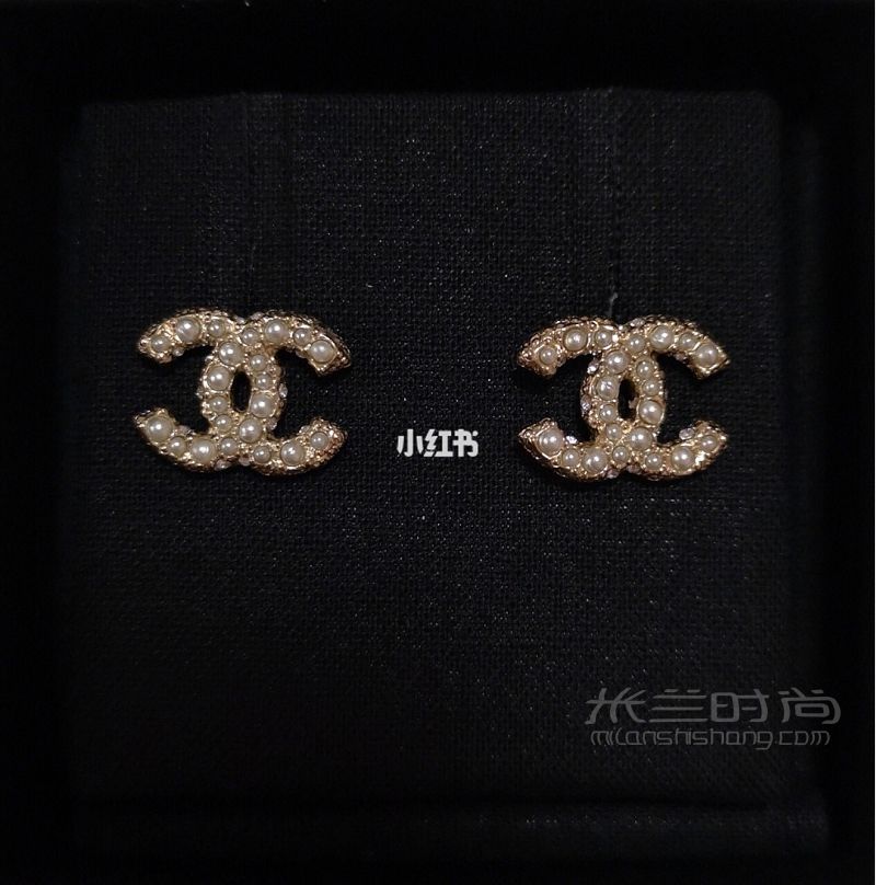 終于買到了香奈兒珍珠耳釘 超級喜歡 經(jīng)典雙C珍珠小碎鉆_2