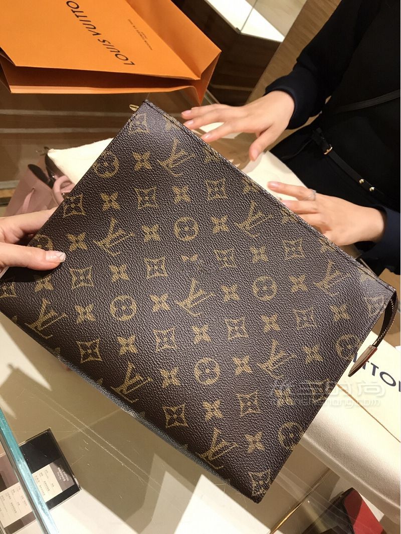 LV手拿包 圣誕限量款包包_1