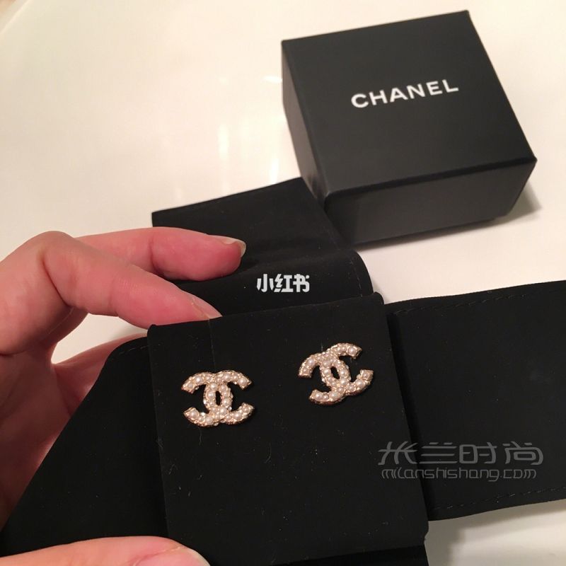 香奈兒Chanel經(jīng)典珍珠耳環(huán)耳釘_5