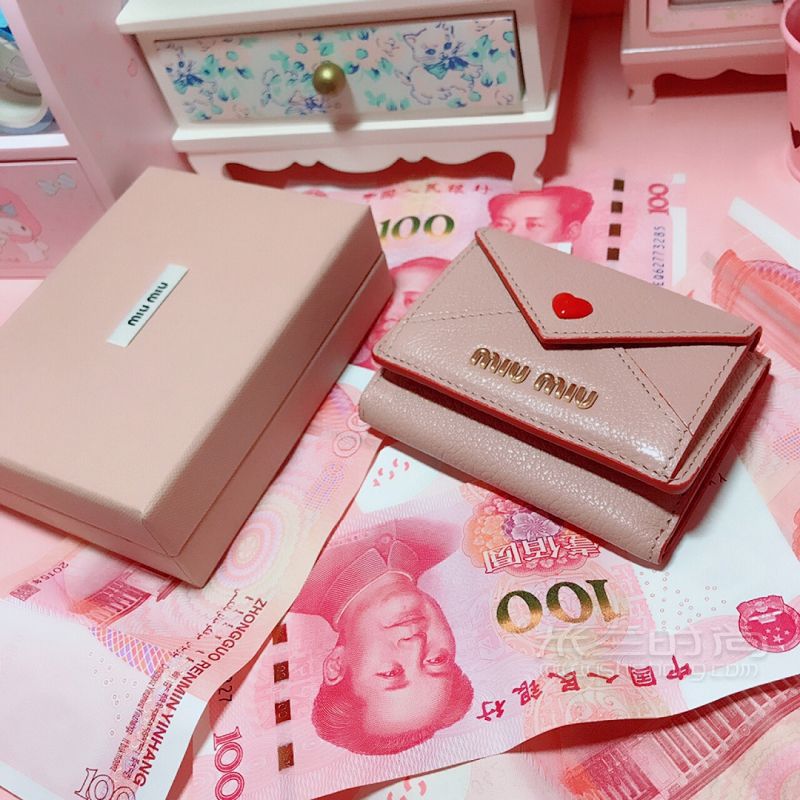 Miu Miu限定愛心信封錢包卡包_9
