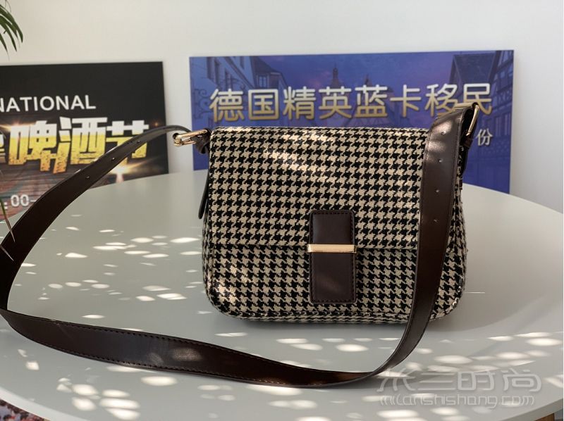 這個秋冬格子包才26 哈哈 我又撿到寶啦背帶 虹橋萬科中心自由行熱門_3