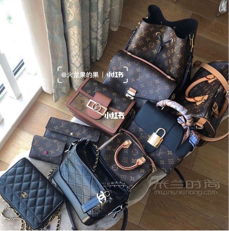 30歲沒房沒車只有幾個(gè)包包陪我！_1