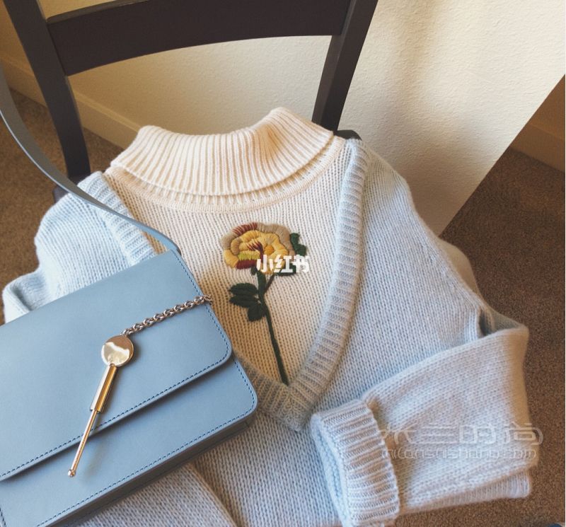 Gucci PAISIE怎么搭配？開(kāi)衫嬰兒藍(lán) 香芋紫毛衣開(kāi)衫Ferragamo_1