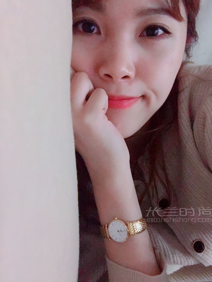 適合女生戴的氣質(zhì)顯白手表浪琴嘉嵐金表顯白_5