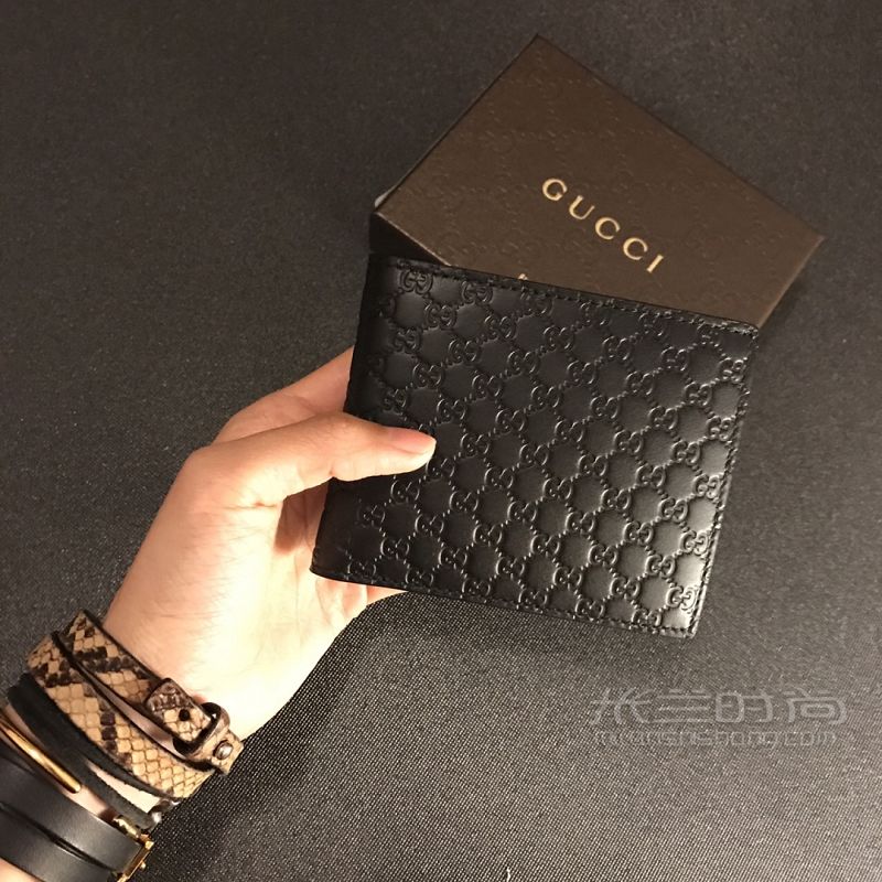 Gucci黑色牛皮材質(zhì)雙G暗紋短款男士對折錢包_1