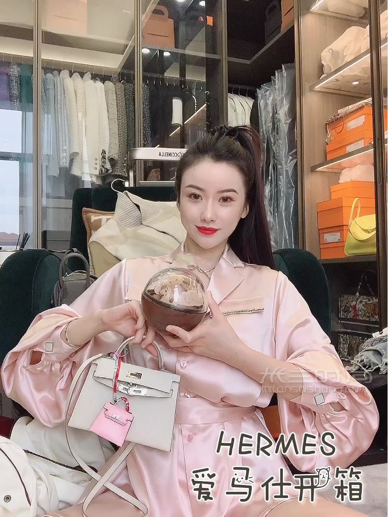 HERMES啰嗦的愛(ài)馬仕開(kāi)箱 櫻花粉vs奶昔白哪個(gè)好看？_1