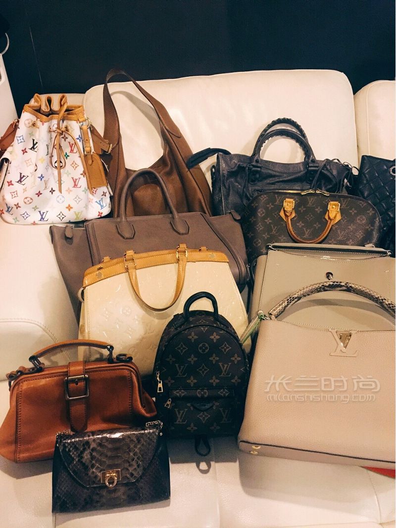 老公問我到底有幾個包?。课页兼娴牟恢腊?芬迪怎么樣_3