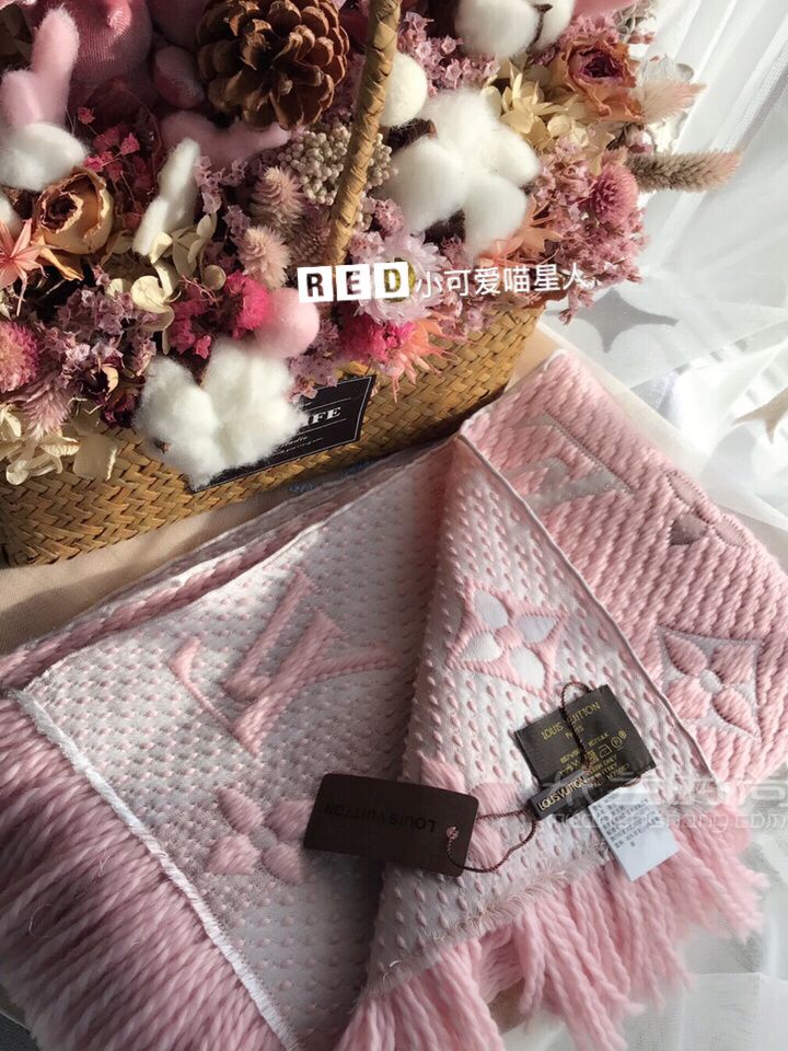 lv新色圍巾怎么買？路易威登圍巾去哪買？_5