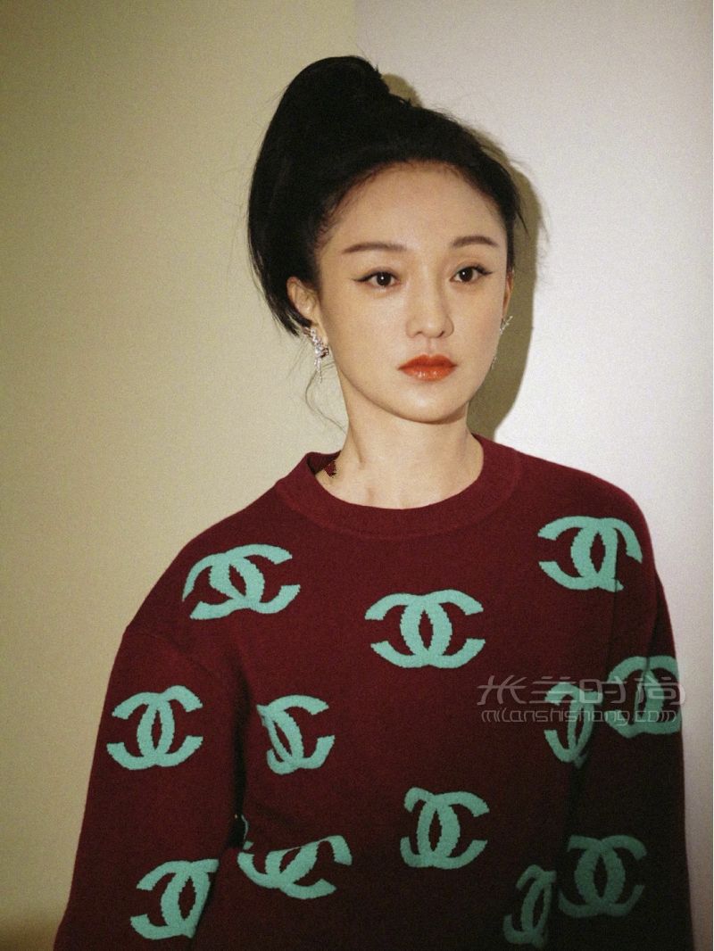 周迅真是這輩子都離不開(kāi)香奈兒了_1