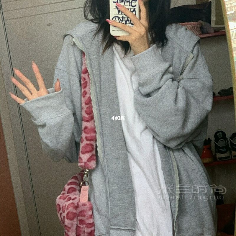 糾結(jié)這個(gè)小粉豹紋包到底留不留？？_8